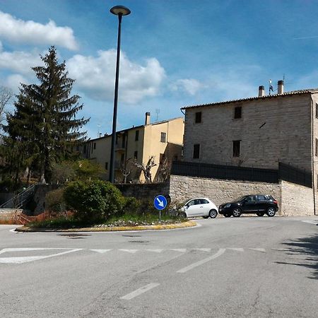 Degli Alessandri House Sassoferrato Buitenkant foto