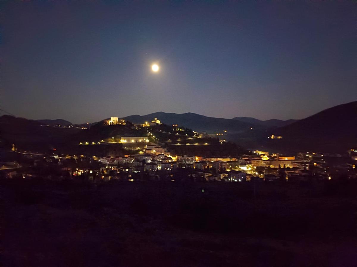 Degli Alessandri House Sassoferrato Buitenkant foto