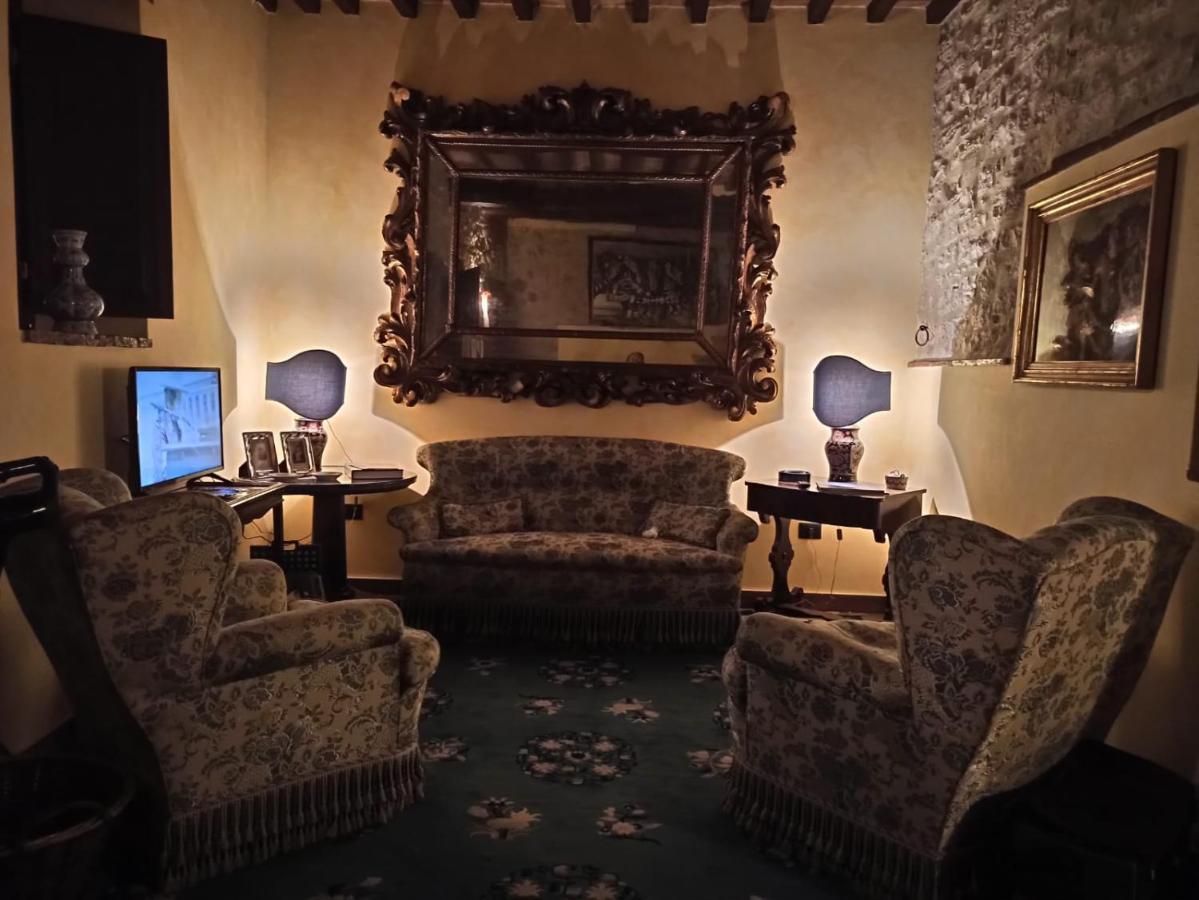 Degli Alessandri House Sassoferrato Buitenkant foto