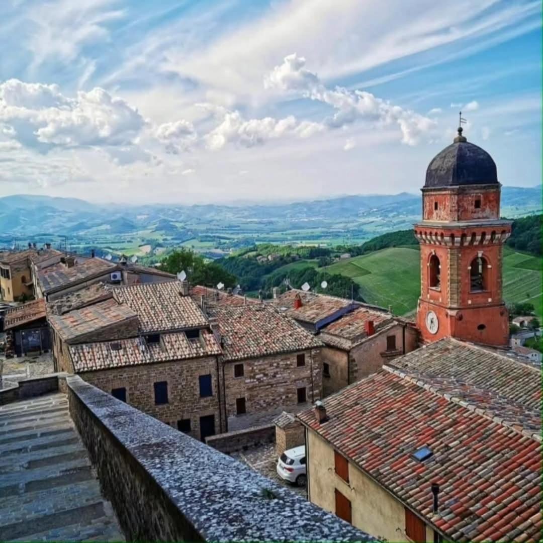 Degli Alessandri House Sassoferrato Buitenkant foto